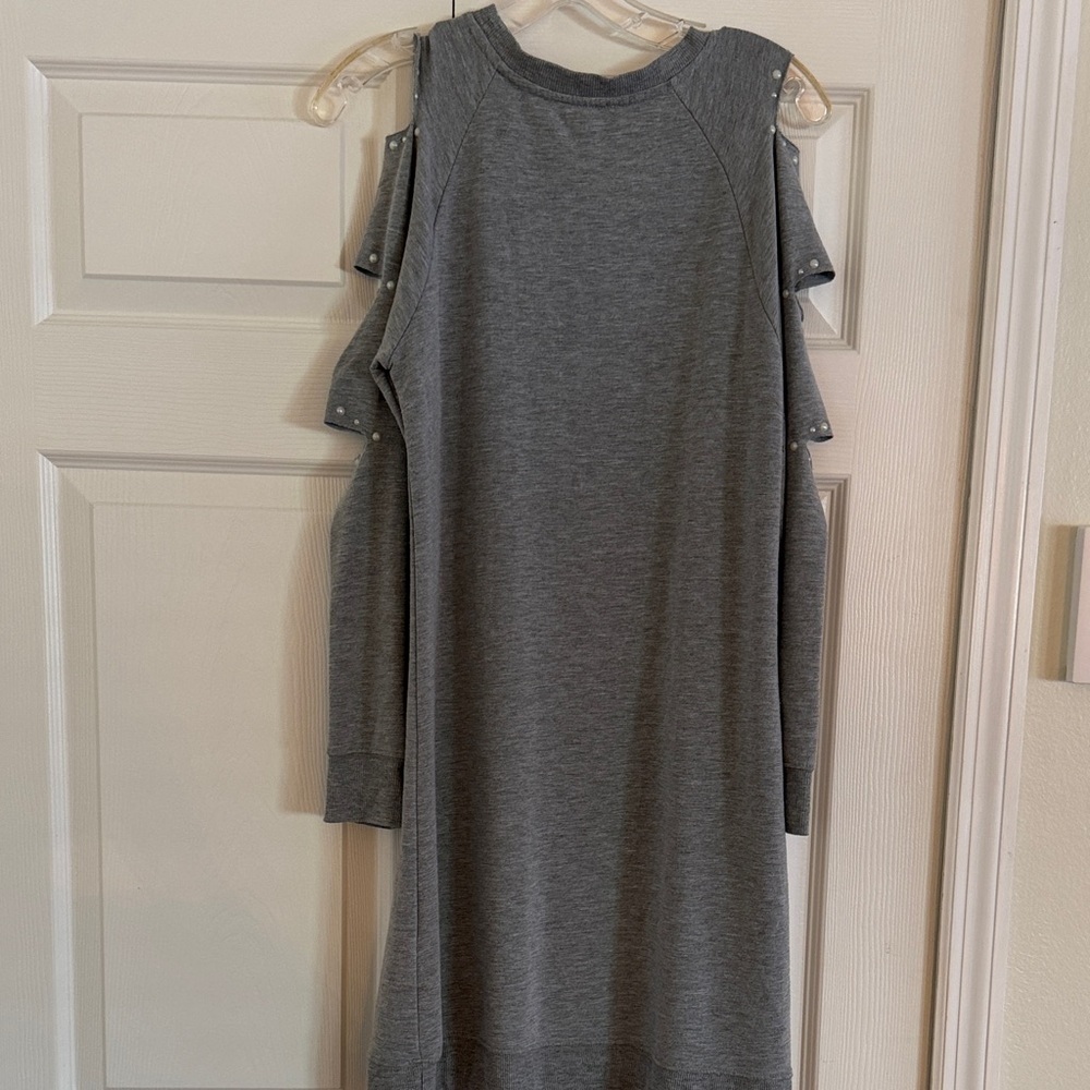 Stylish Gray Cold Shoulder Dress - Picture 4 of 6